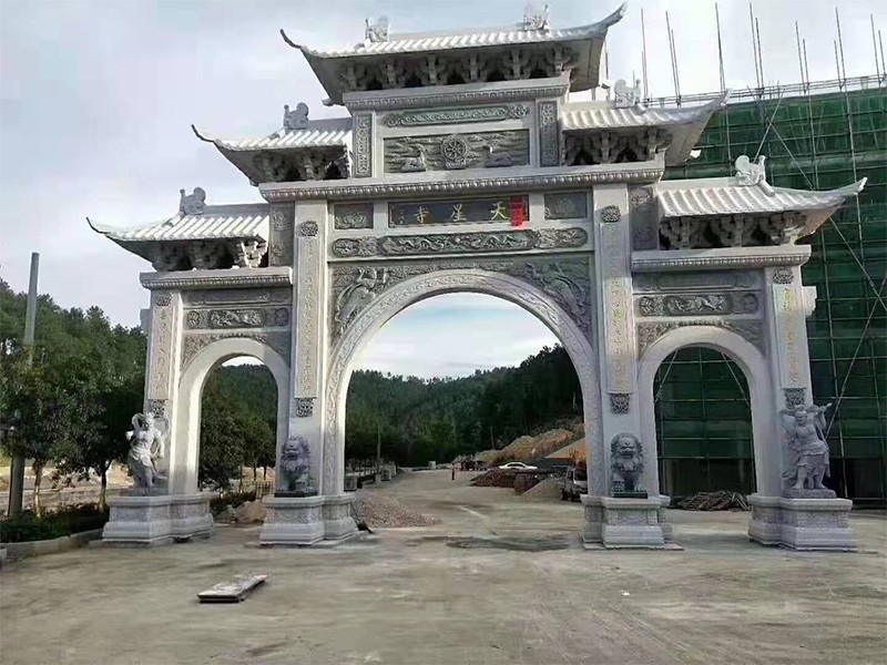 寺廟山門石牌坊制作樣式，佛教文化與石雕藝術(shù)的結(jié)合
