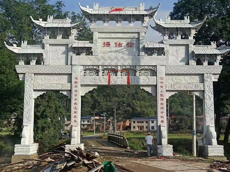 古建村口石牌坊,寺廟山門牌坊,青石牌坊手工雕刻造型美觀